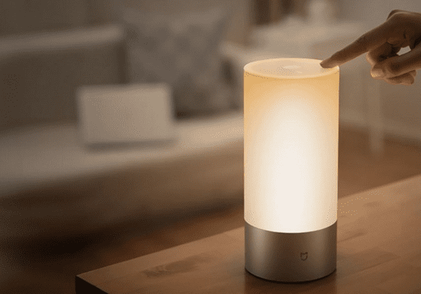 Процесс управления ночником Mijia Bedside Lamp